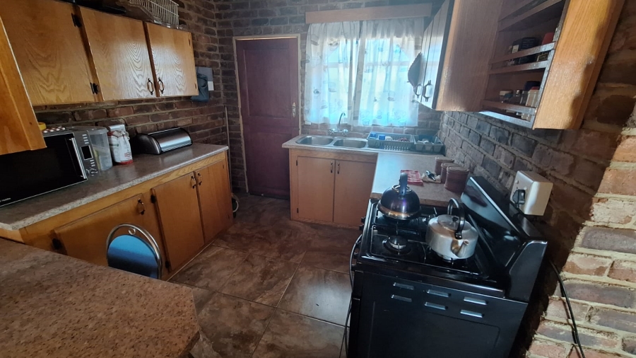 Commercial Property for Sale in Amalia North West